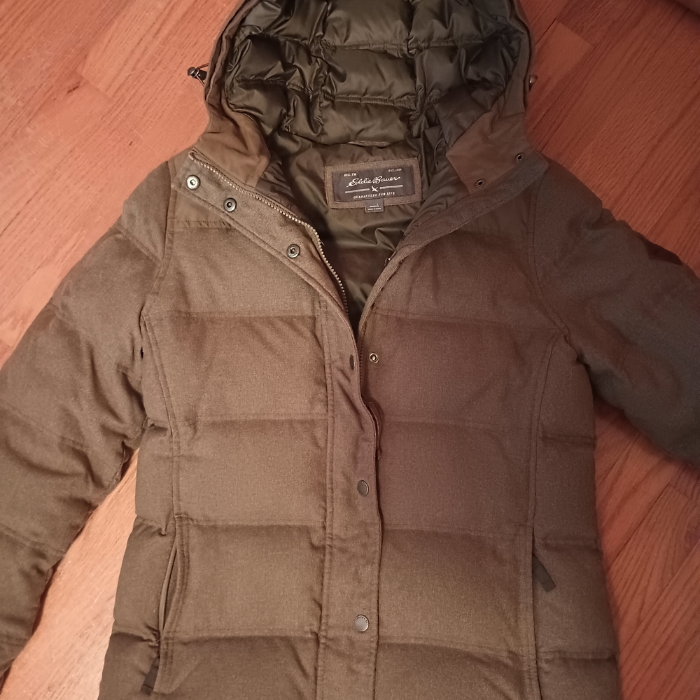 Eddie Bauer Women's Olive Puffer Jacket